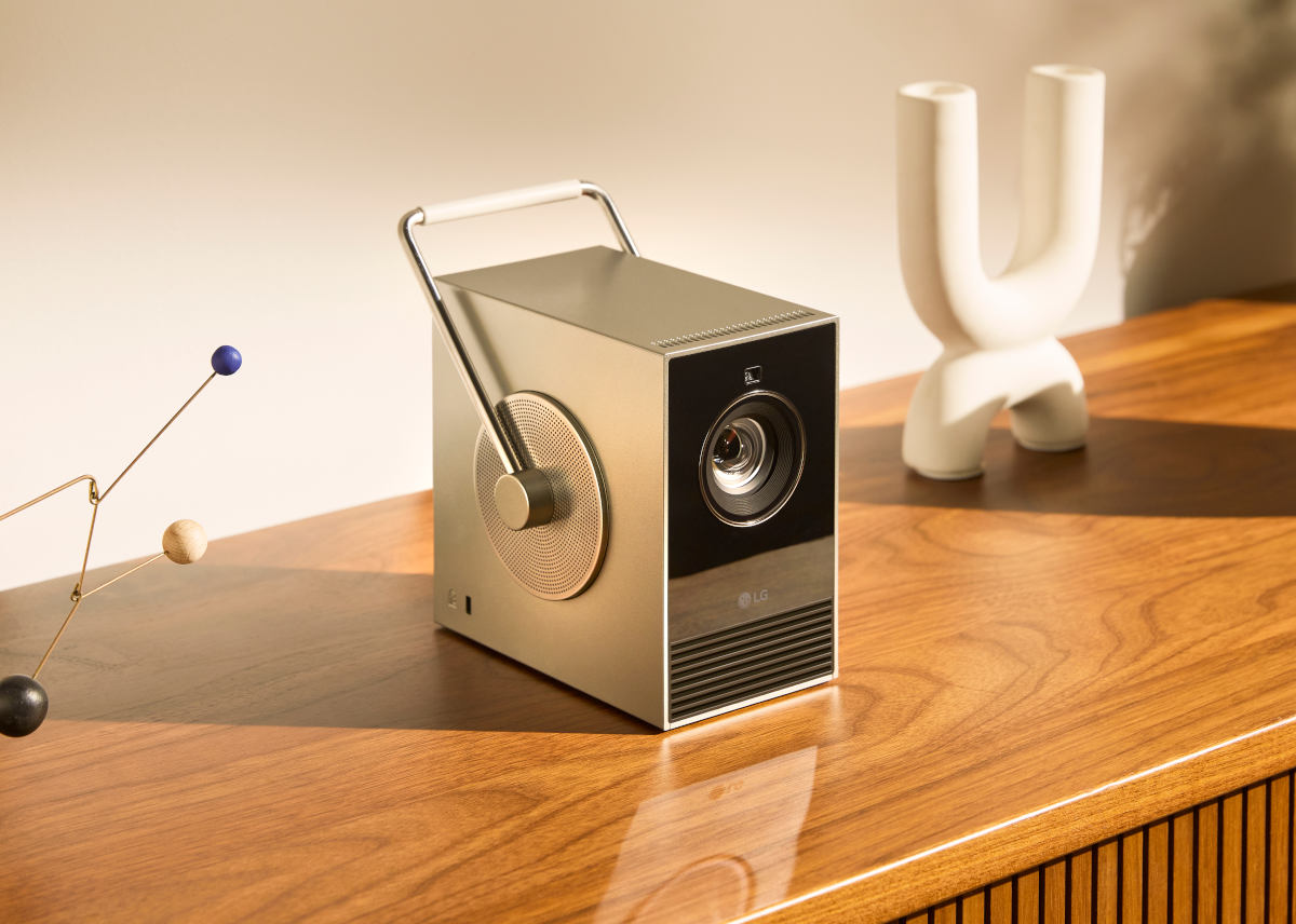 LG CineBeam Q