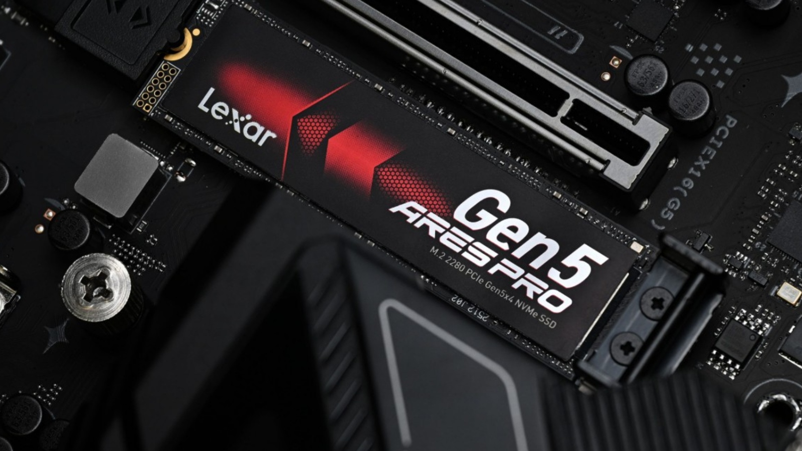 Lexar lo hizo de nuevo. Buen precio y rendimiento vertiginoso