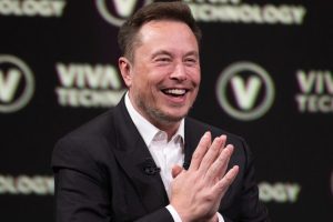 Elon Musk está quemando satélites en la atmósfera. Los científicos tienen motivos para preocuparse