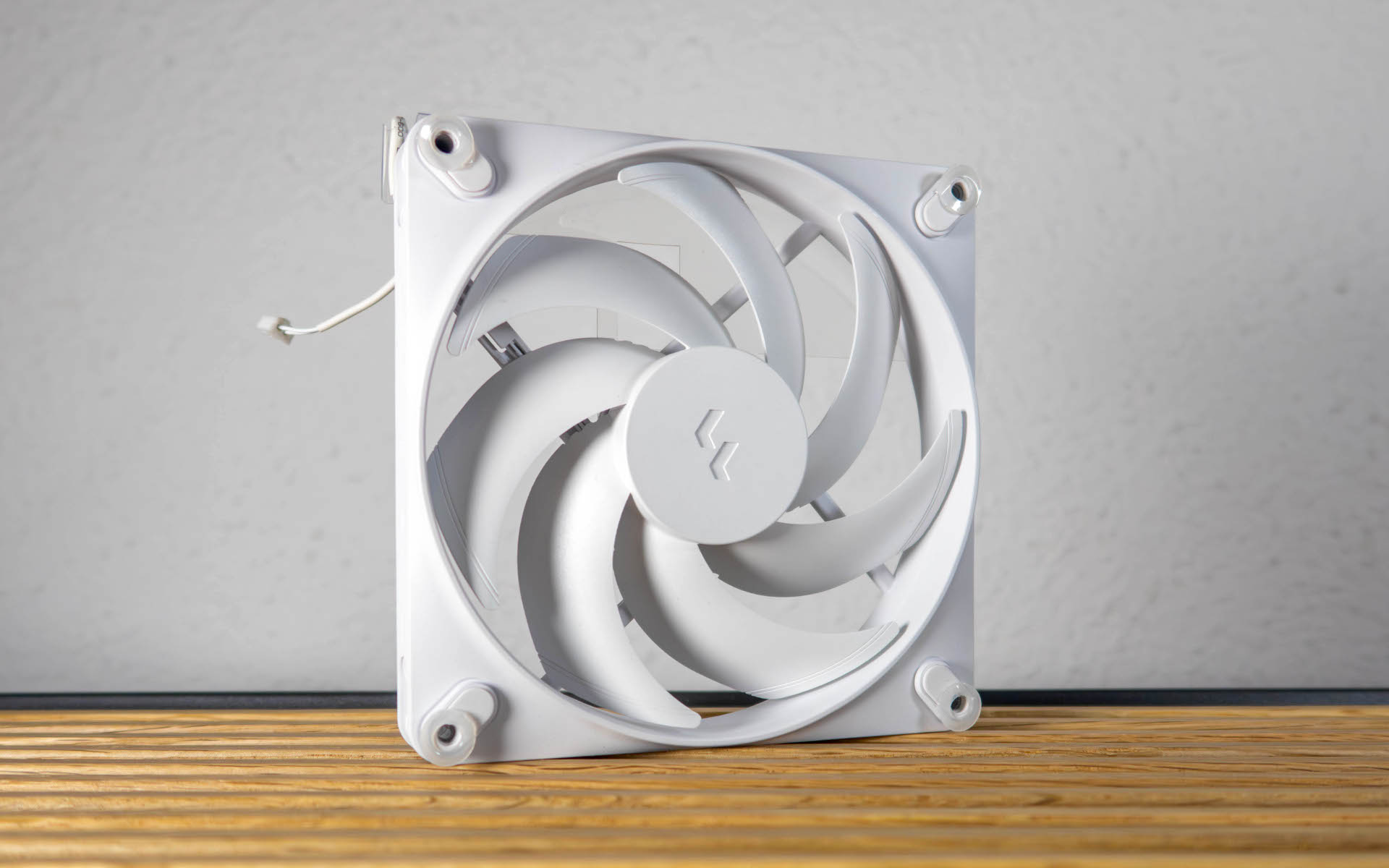 Diseño sueco e interior sólido. Así se debe hacer (Prueba)