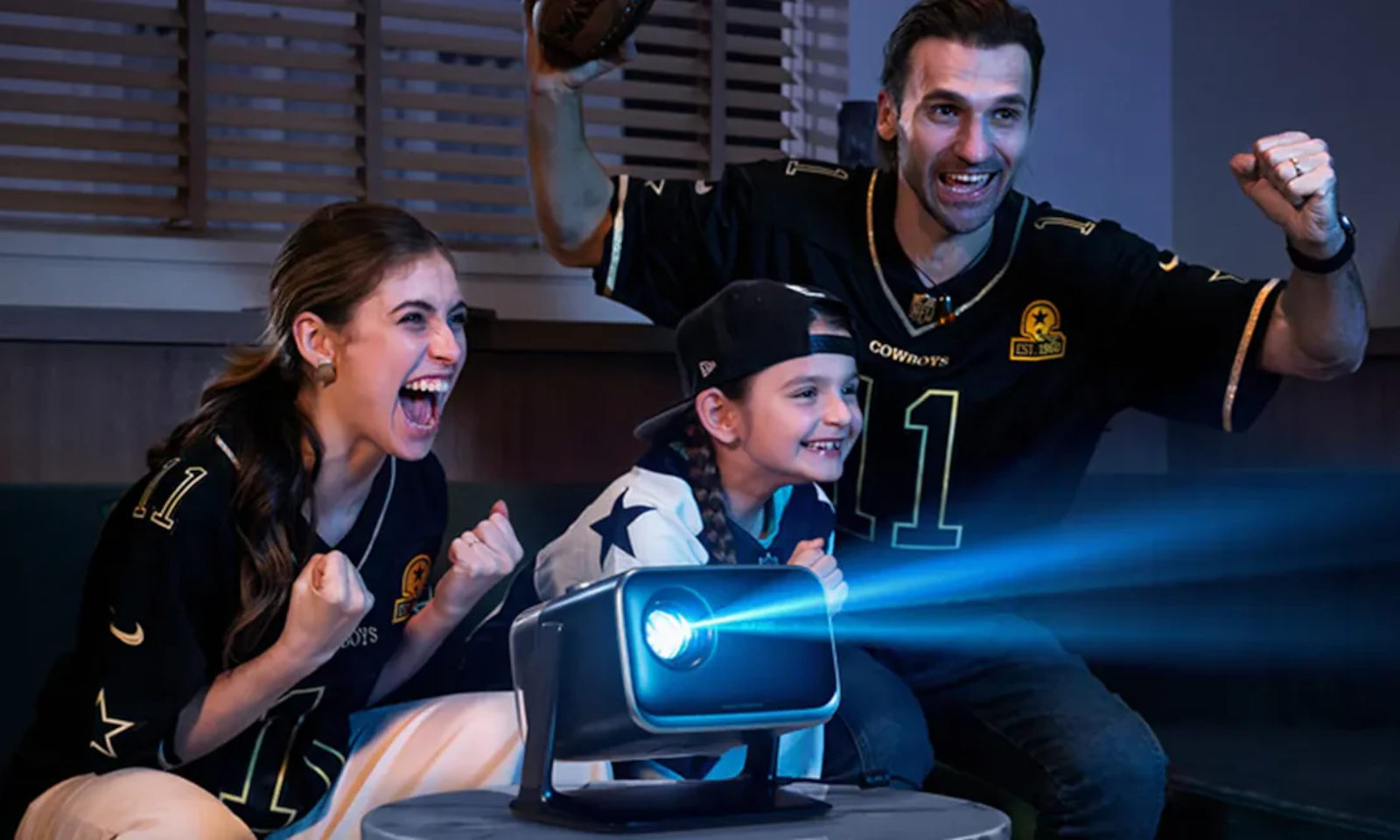 Zastąpi telewizor i kosztuje grosze. Aurzen rozpieszcza Polaków