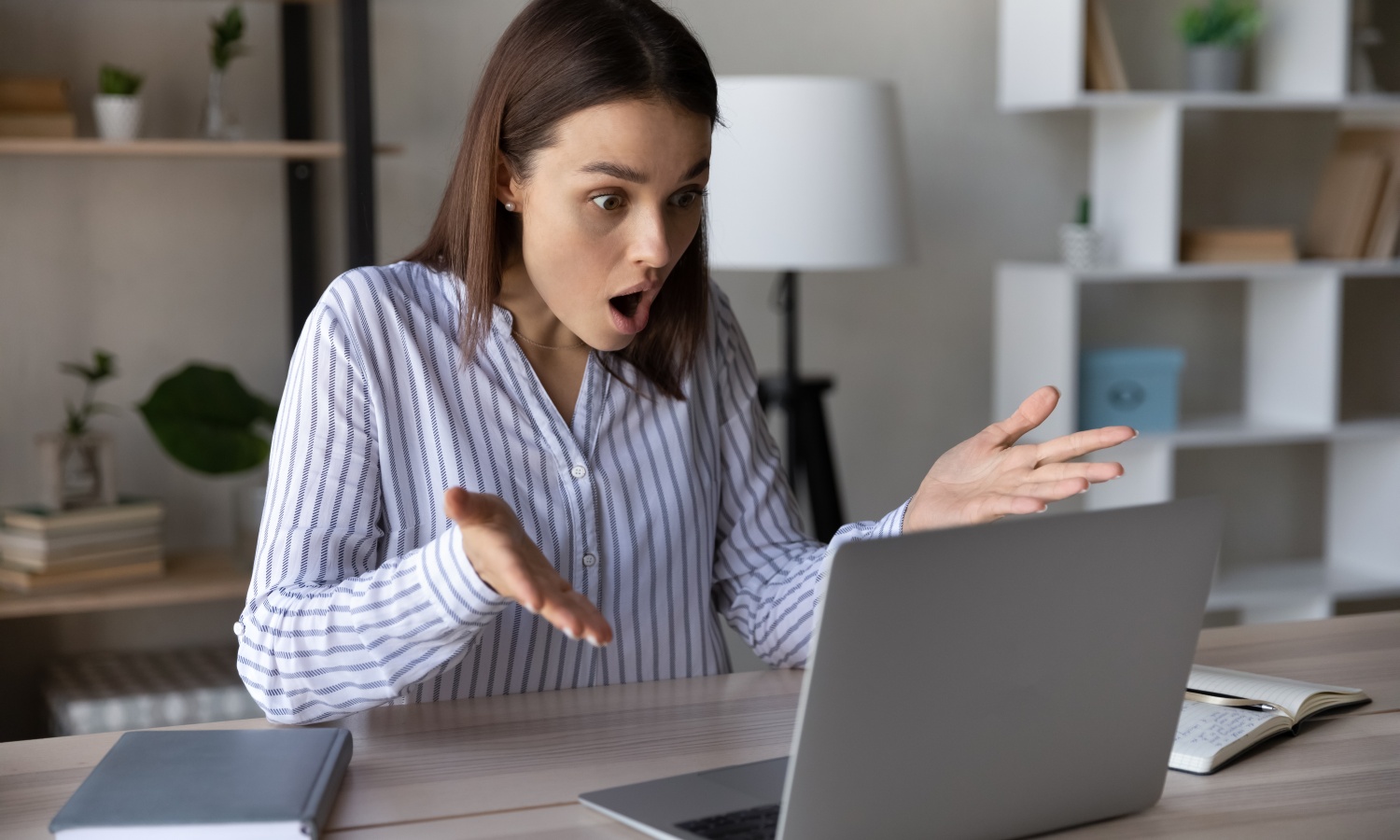 Polacy zgłaszają tysiące oszustw, a giganci Internetu je ignorują