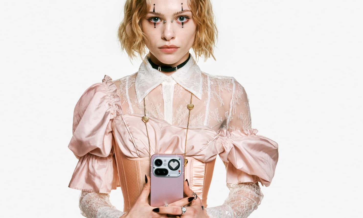 Ha llegado el nuevo Nothing Phone (4a) Pro. No será mejor en 2026