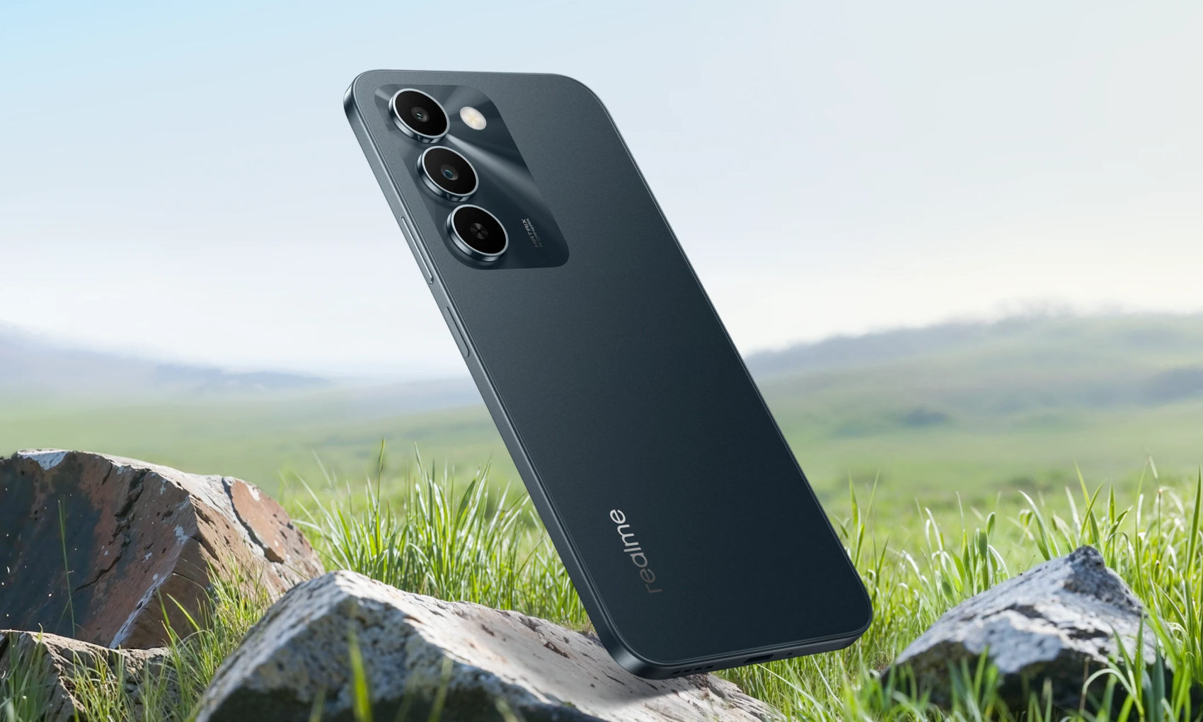 Realme z nowym pogromcą. 7000 mAh, 144 Hz i pancerna obudowa