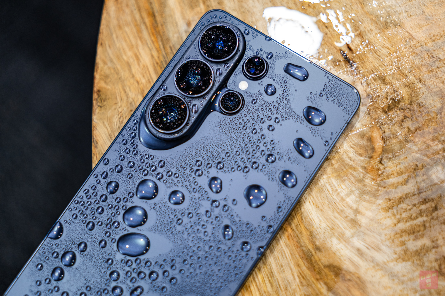 Samsungi Galaxy S26 już w sklepach. W przedsprzedaży wygrała Ultra