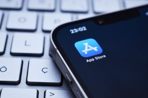 Apple baja las comisiones, pero sólo unos pocos elegidos se beneficiarán