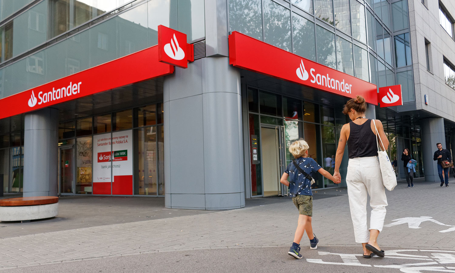 Santander ma do rozdania 250 zł. Oferta ważna tylko do 15 marca