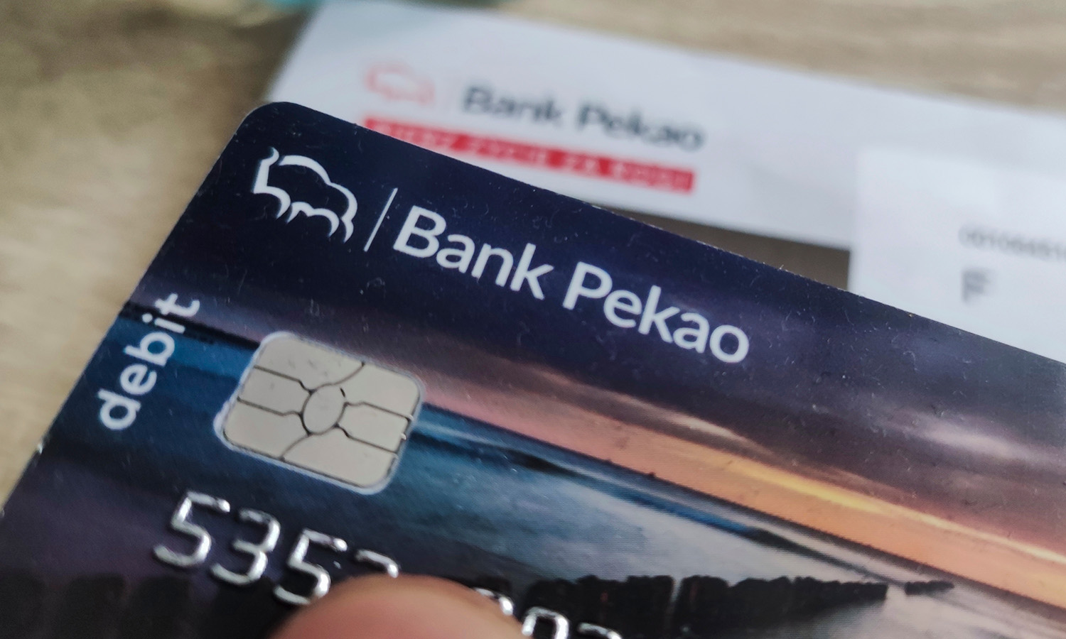 Visa ostrzega. To już wojna robotów o nasze pieniądze