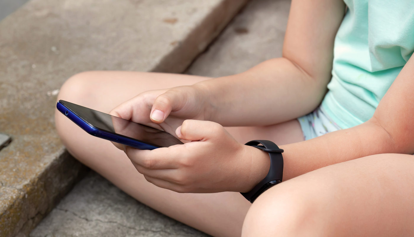 Media społecznościowe nie dla dzieci? Kolejne kroki w stronę zakazów