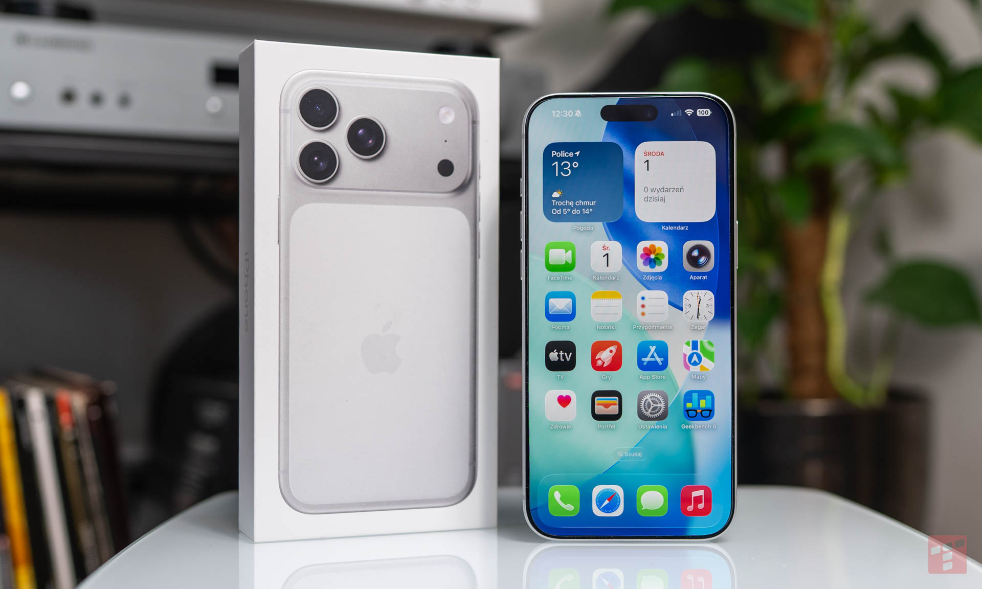 Apple chce zagłodzić konkurencję. Kupuje wszystko po wyższych cenach