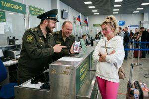 Muestre su teléfono al oficial. La falta de consentimiento ahora es prisión