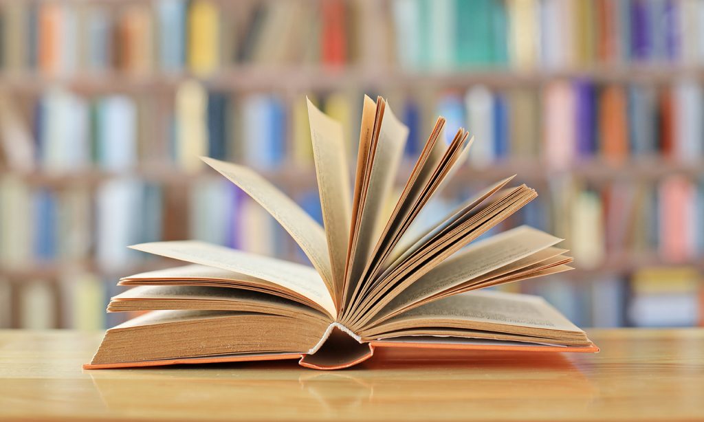 Czeka nas zalew miernych książek. Wszystko przez promocję