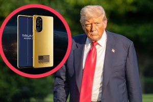 El teléfono inteligente dorado de Trump guarda un secreto. El interior es un modelo 2024.