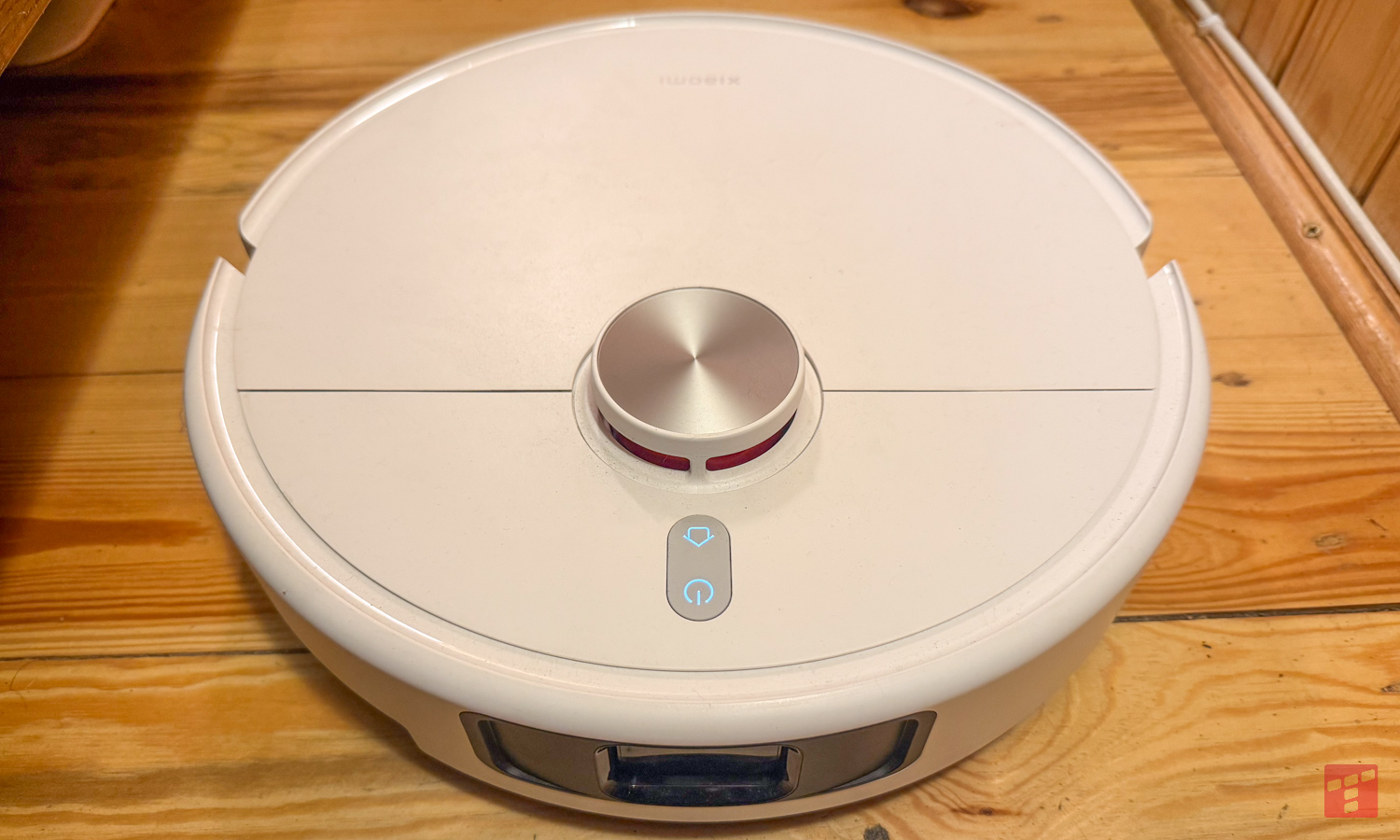 Guardo el Xiaomi Vacuum S40 Pro debajo de la cama. 800 PLN bien gastados