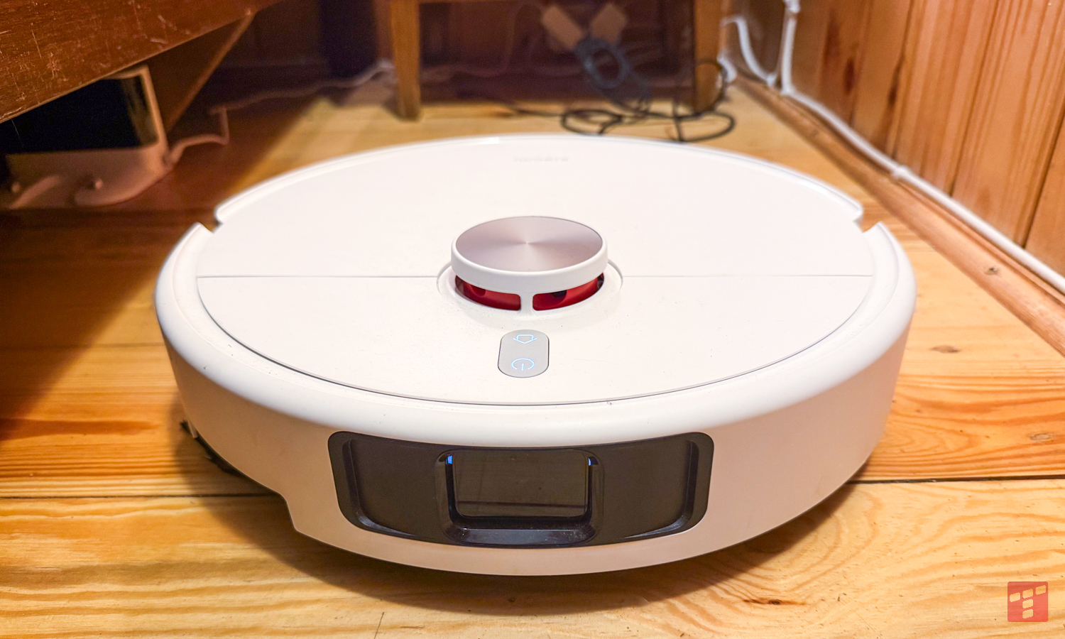 Guardo el Xiaomi Vacuum S40 Pro debajo de la cama. 800 PLN bien gastados