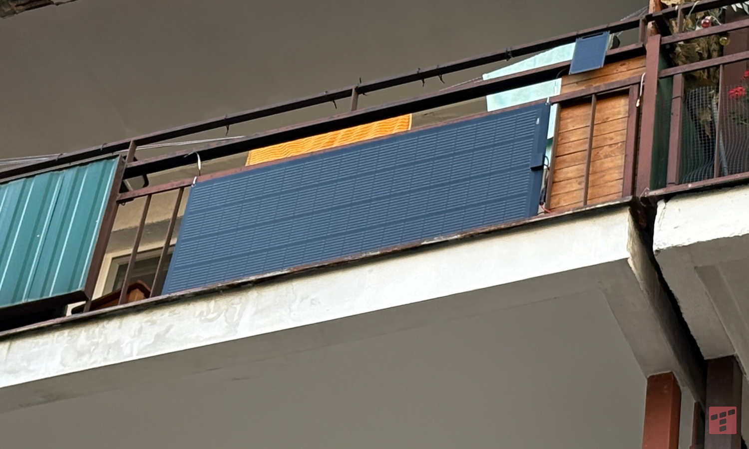 Construí una pequeña central eléctrica y enfrío bebidas completamente gratis.