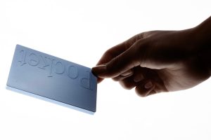 El dispositivo de IA sin pantalla está conquistando el mercado. Bolsillo con millones de inversores