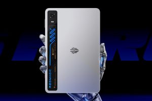 La primera tableta de este tipo en el mundo. Tiene refrigeración líquida y un interior potente