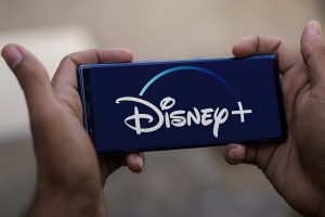 Disney+ está perdiendo funciones importantes. Paga lo mismo por menos