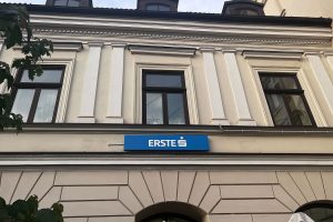 Erste tienta a los clientes. Regala hasta 700 PLN por buenos días