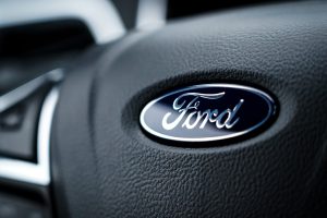Ford ha apostado todo por la IA. El gigante contrata a antiguos empleados