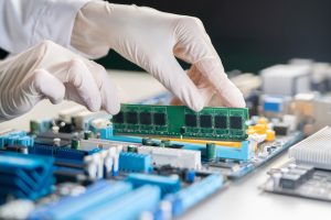 La crisis de la RAM continuará. Hay una fecha de un fabricante líder.