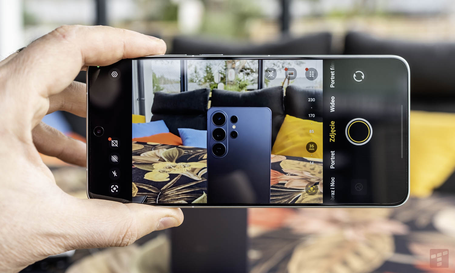 Vivo X300 Ultra comprobado por DxOMark. Funcionó peor que Pro