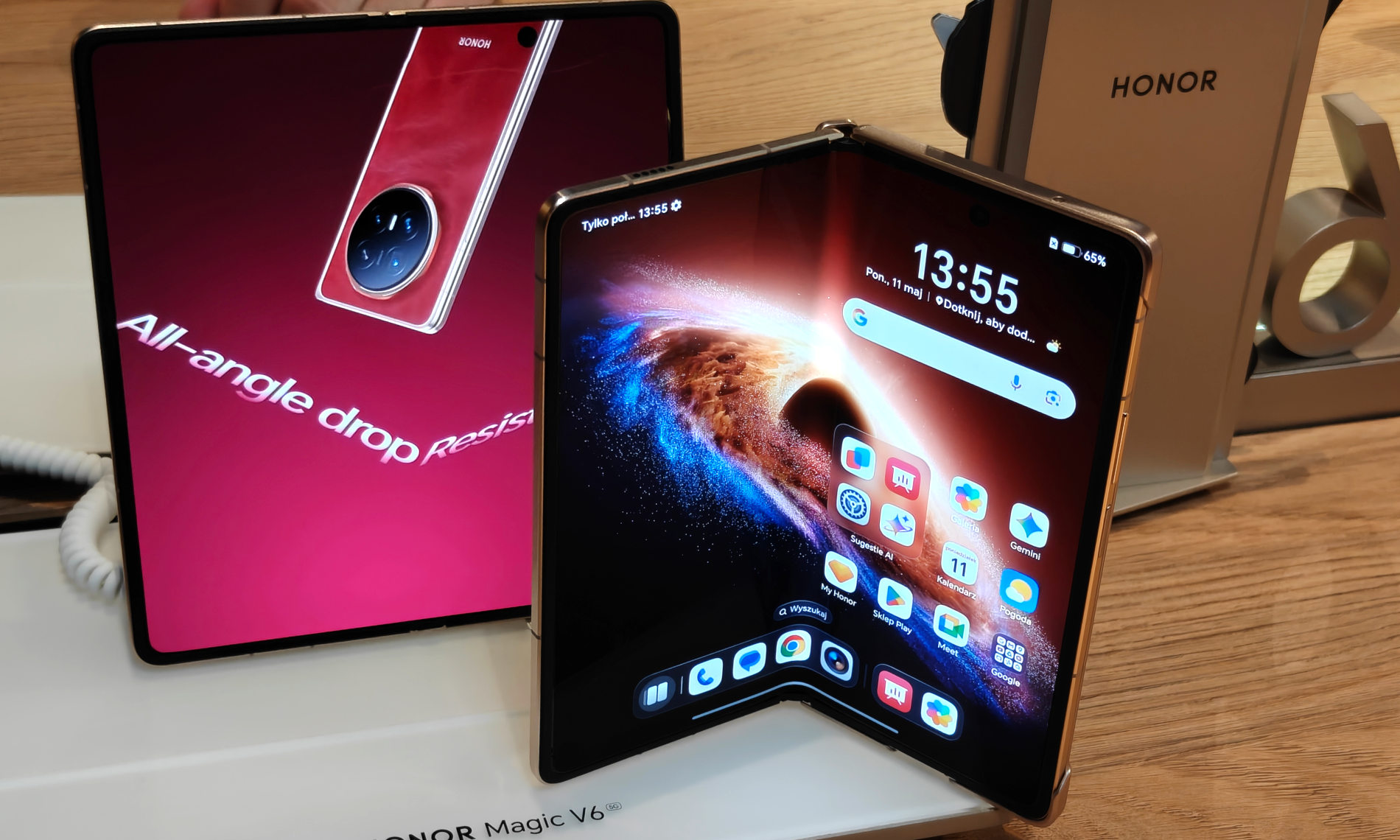 Honor Magic V6 en Polonia. 1.200 PLN más barato en la promoción de lanzamiento