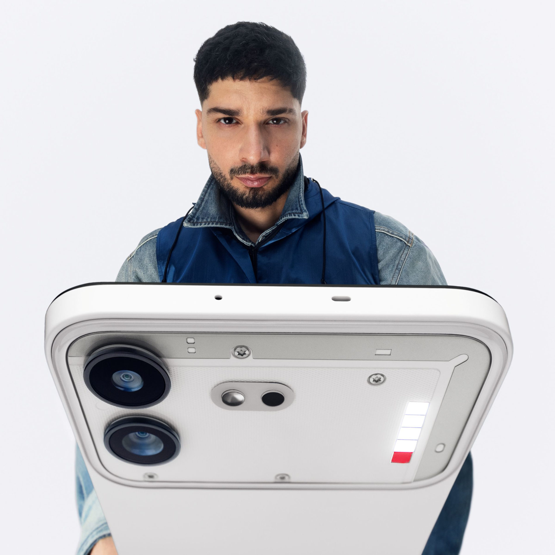 Nothing Phone (4b) es un nuevo éxito. Arrasa en la categoría hasta 1.500 PLN