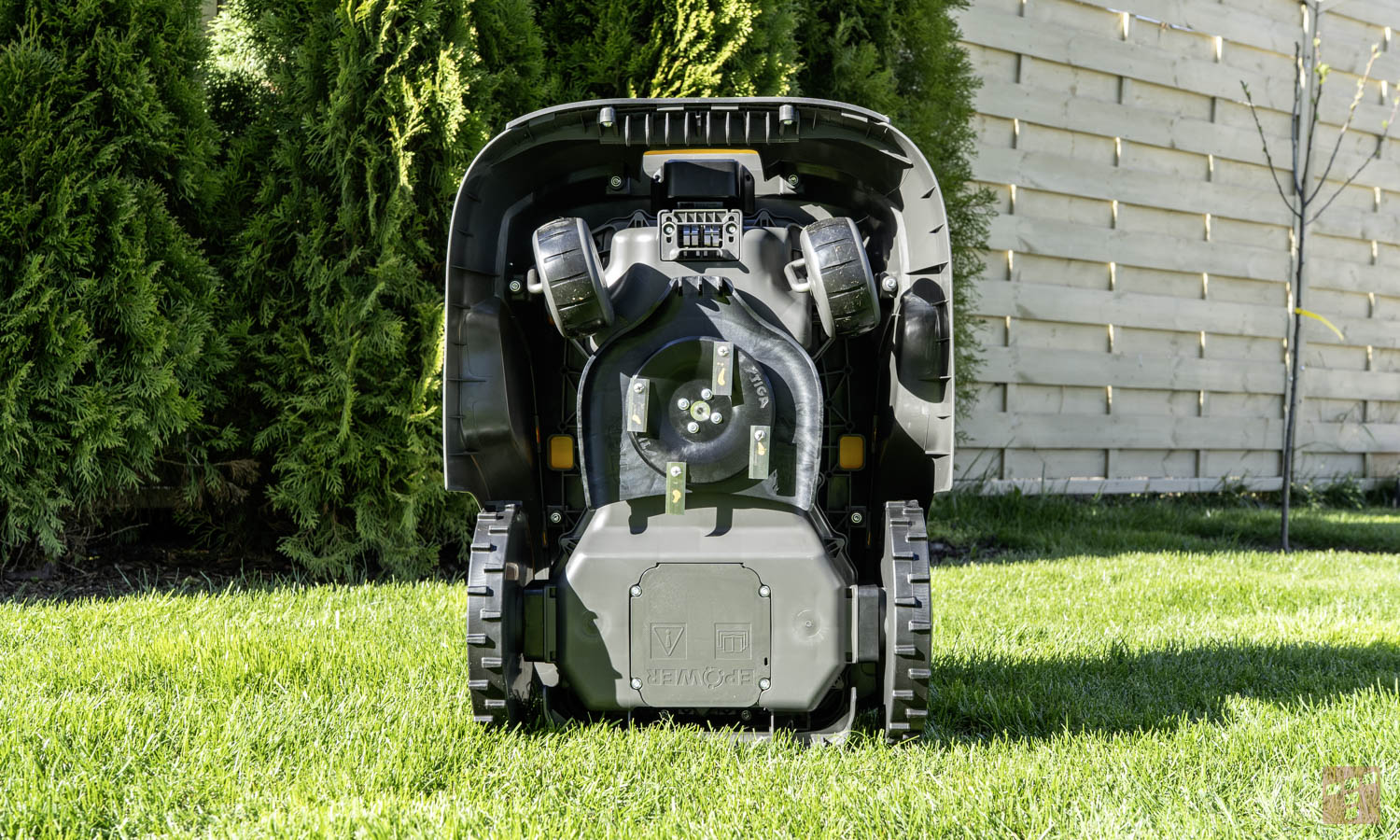 ¿Qué robot cortacésped deberías elegir? No todo el mundo conoce esta regla.