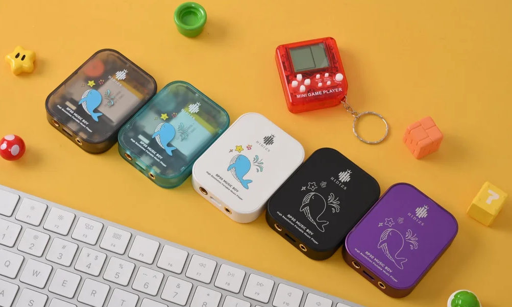 Parece una consola icónica de los años 90 y funciona como un equipo Hi-Fi moderno.