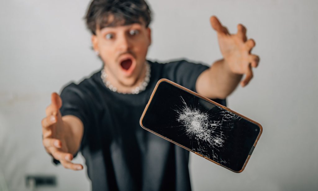 Xiaomi szoruje po dnie. Nie chcą go nawet Chińczycy