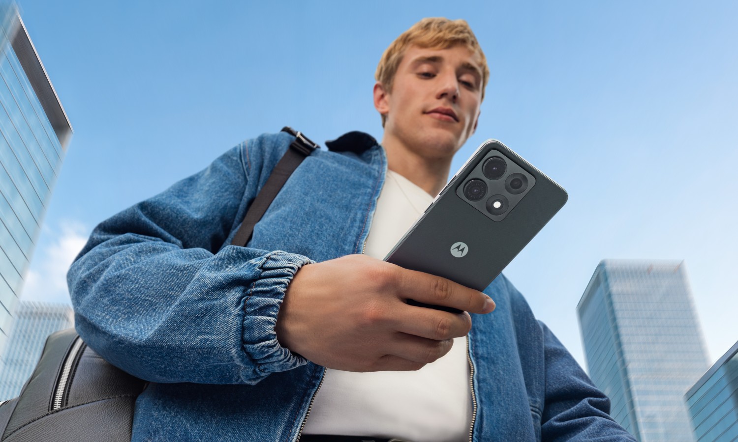 Flagowa wydajność za 3000 zł. Debiutuje Motorola Edge 70 Max