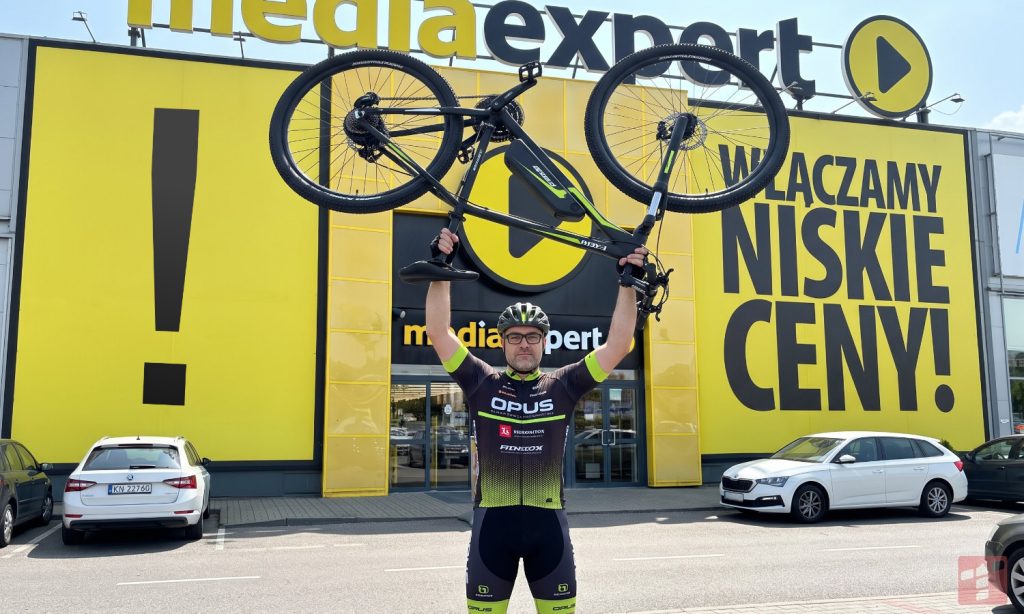 Biegiem do Media Expert! Elektryczny rower w cenie składaka