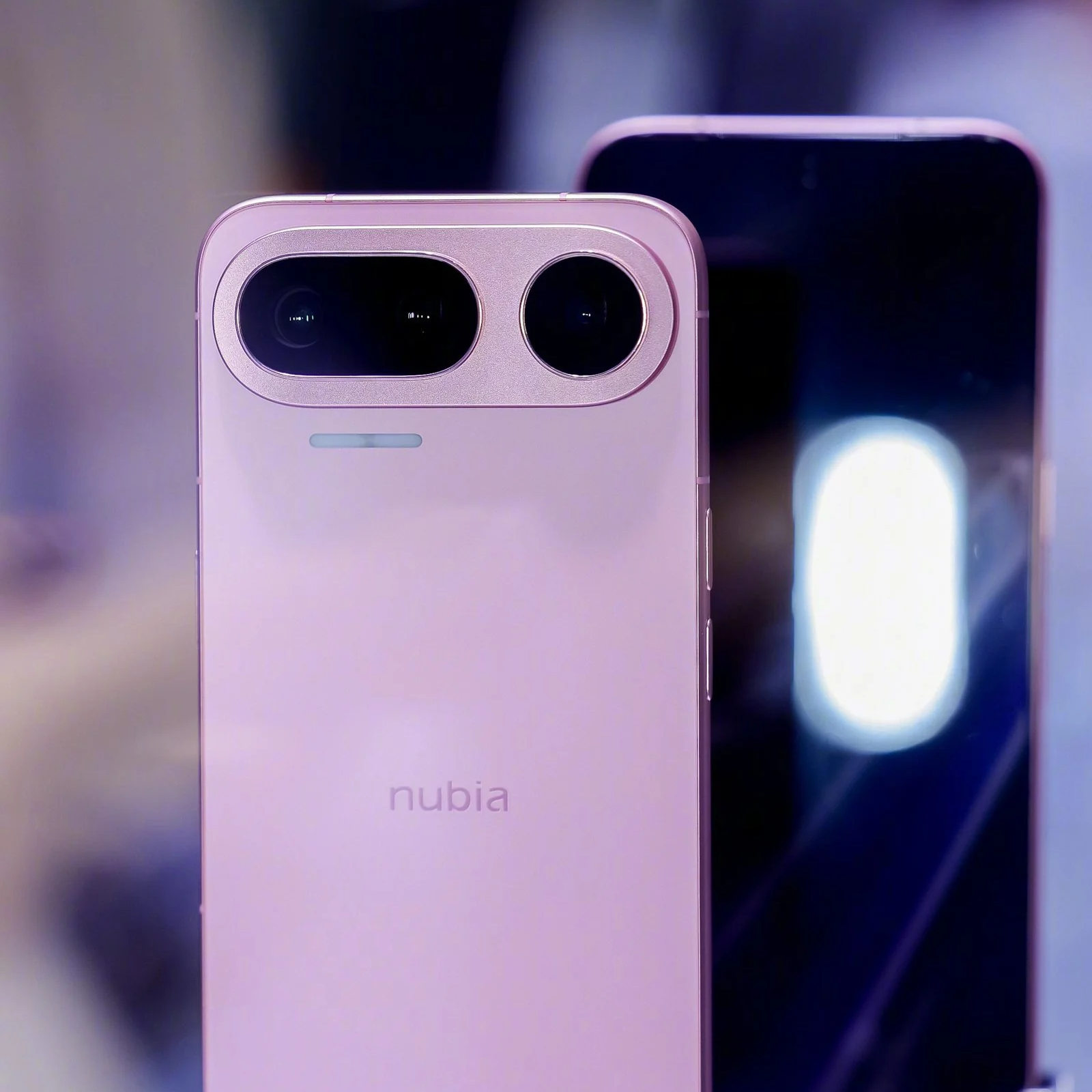 Nubia NaviX Ultra mostró el futuro. Así funciona un smartphone gestionado por un agente de IA