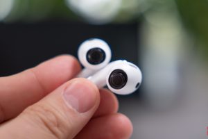 ¿Estás comprando auriculares online? Las tiendas engañan a los clientes