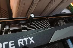 El serbio reparó el RTX3070 de su hijo usando una radio vieja