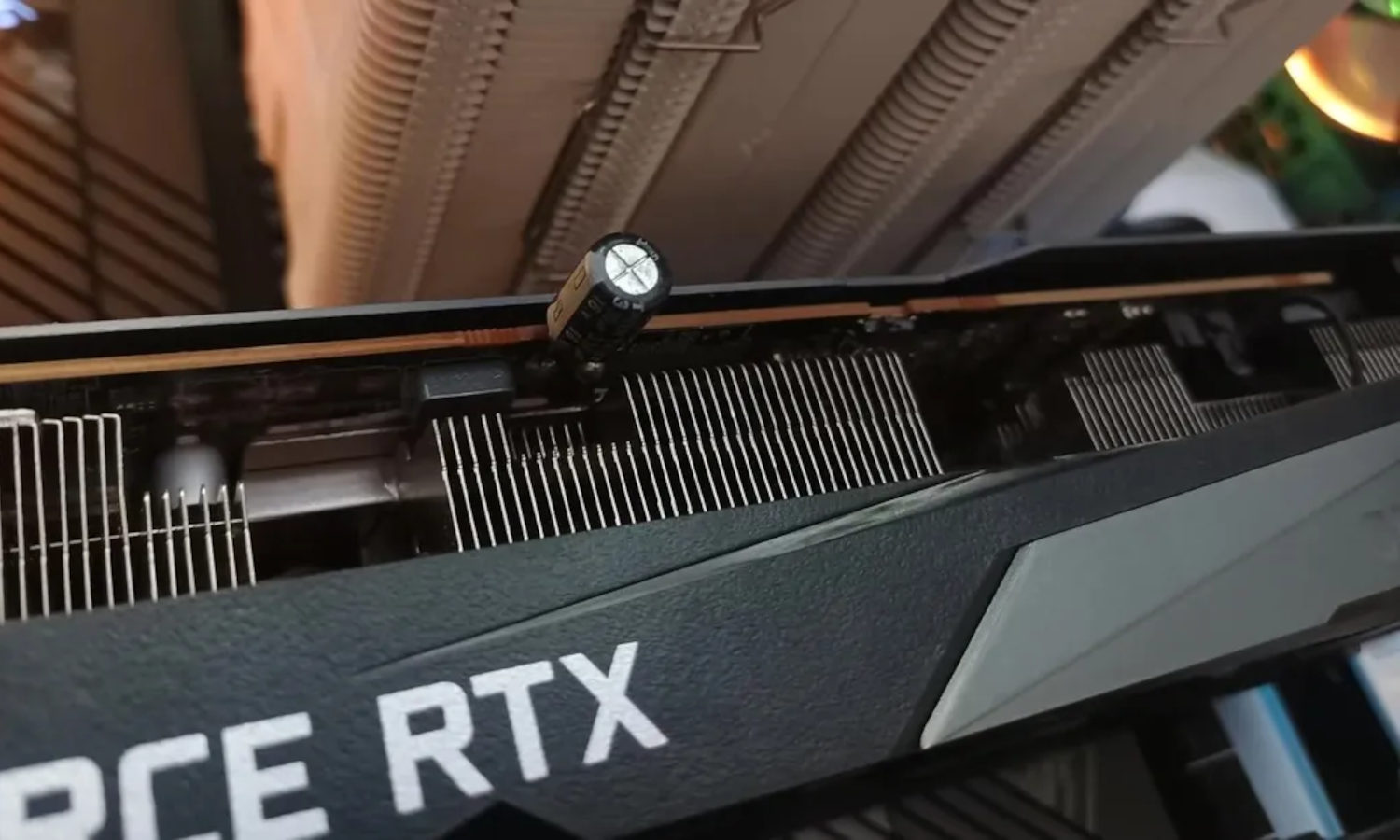 Serb naprawił RTX3070 syna wykorzystując stare radio