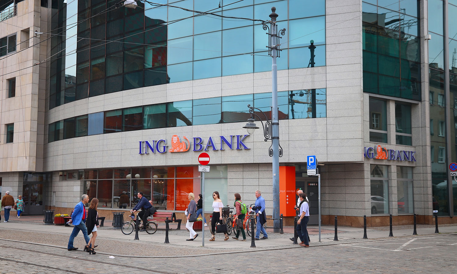 ING właśnie wydał komunikat. Ważny dla tych, którzy korzystają z kart