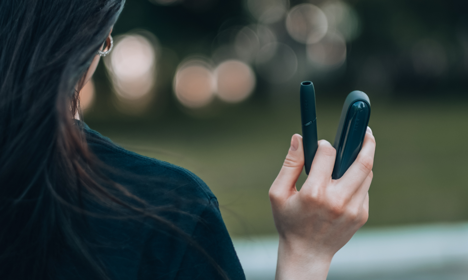 Chińskie e-papierosy omijają unijne i amerykańskie zakazy