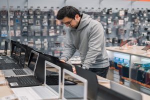 No sólo salchichas. Las exportaciones polacas de ordenadores baten récords