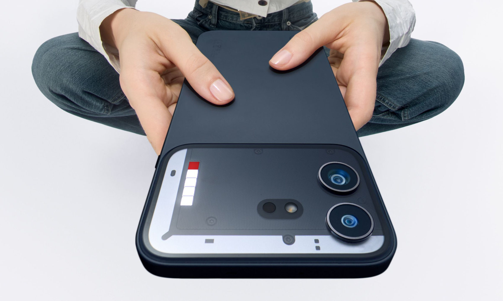Nothing Phone (4b) es un nuevo éxito. Arrasa en la categoría hasta 1.500 PLN