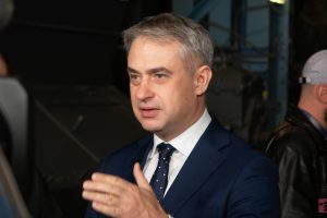 Polonia está feliz como un niño y la bloquean durante un año