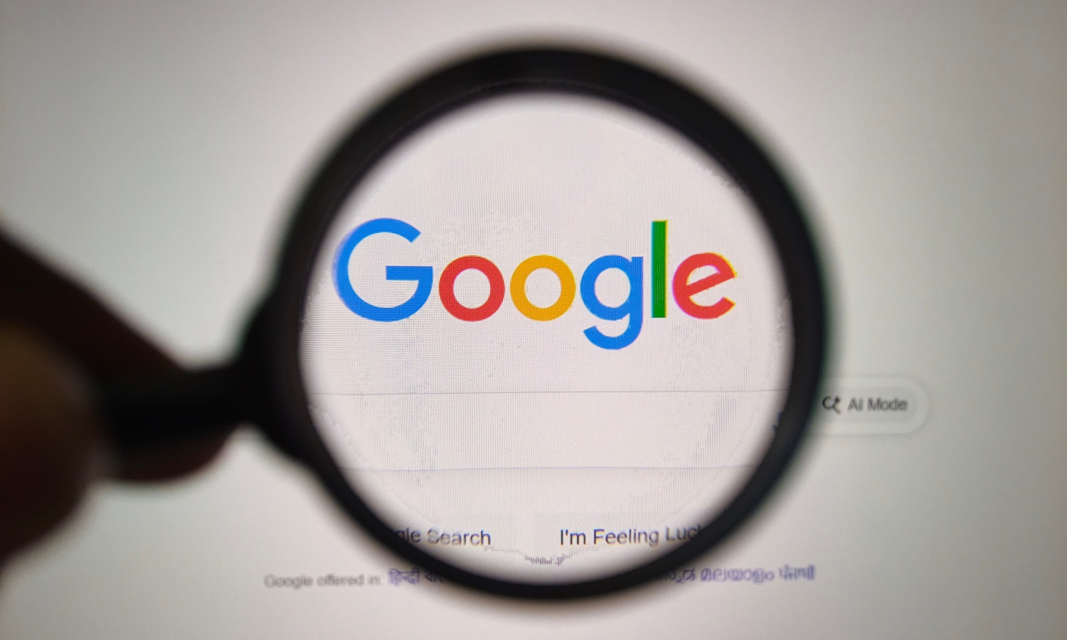 Terremoto en teléfonos inteligentes. La UE ataca sin piedad el monopolio de Google