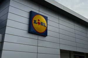 Lidl está vendiendo los últimos artículos. En MediaMarkt cuesta el doble