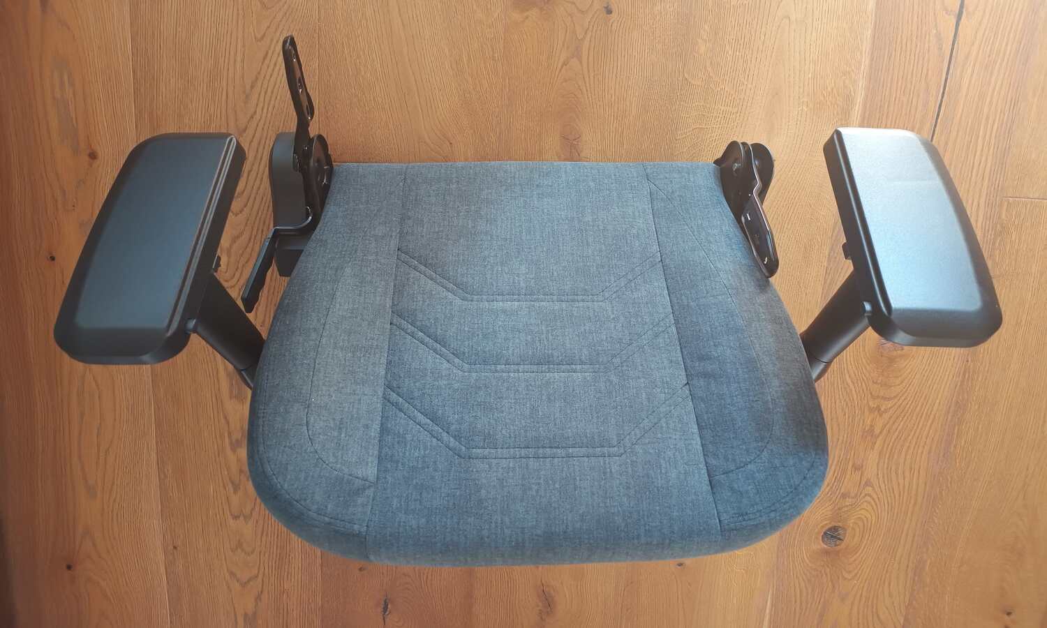 Pasé del sofá al sillón Genesis Nitro 800. ¿Cuáles son mis impresiones?