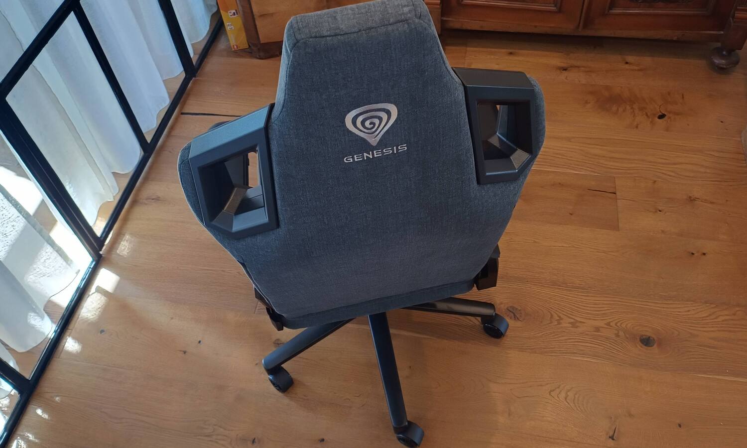 Pasé del sofá al sillón Genesis Nitro 800. ¿Cuáles son mis impresiones?