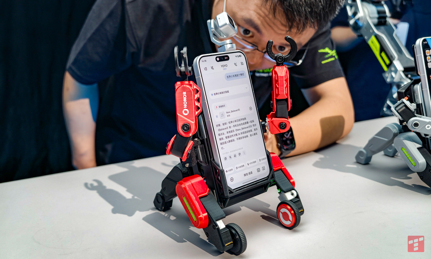 Un robot en tu teléfono es solo el comienzo. Honor tiene un plan para todos