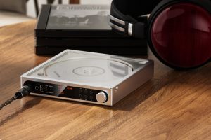 Discman para audiófilos con aptX Lossless. Este es el AKM FiiO DM15
