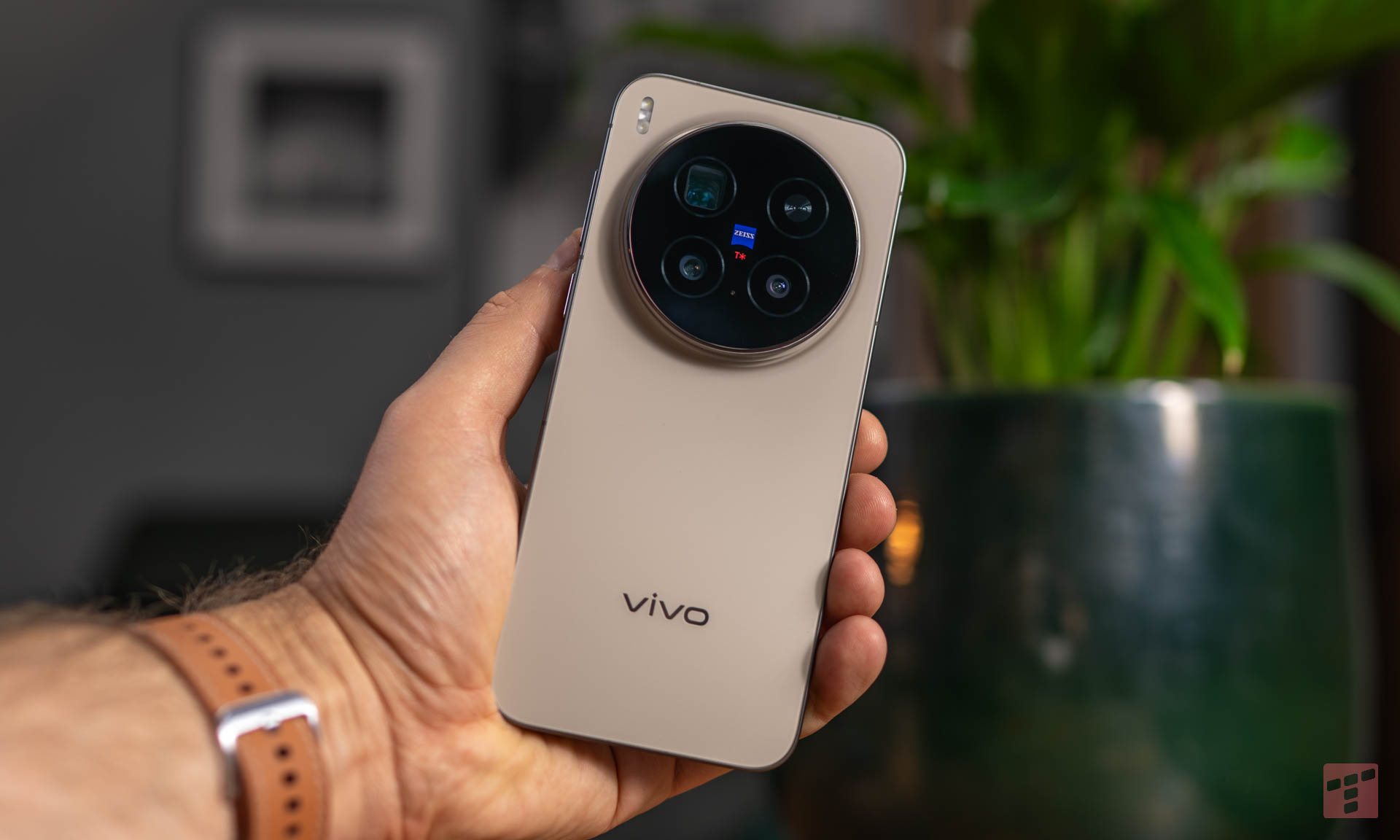 Vivo X500 nadchodzi. Chińczycy szykują mocną niespodziankę